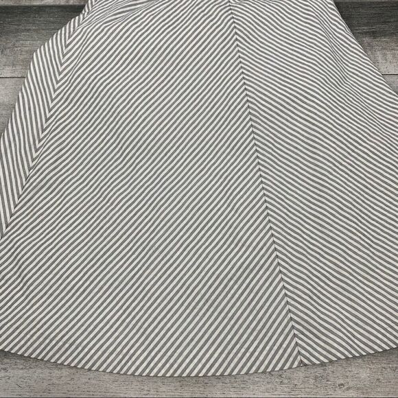 Gap Strapless Button-Front Sundress Size 6 White & Gray Stripe - Picture 5 of 10